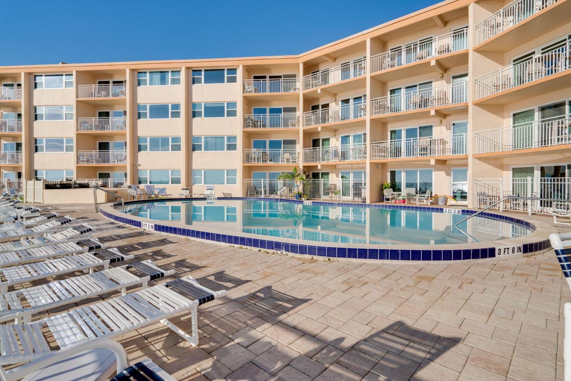 Paradise Beach Club - Oceanfront And Penthouse Satellite Beach Eksteriør bilde