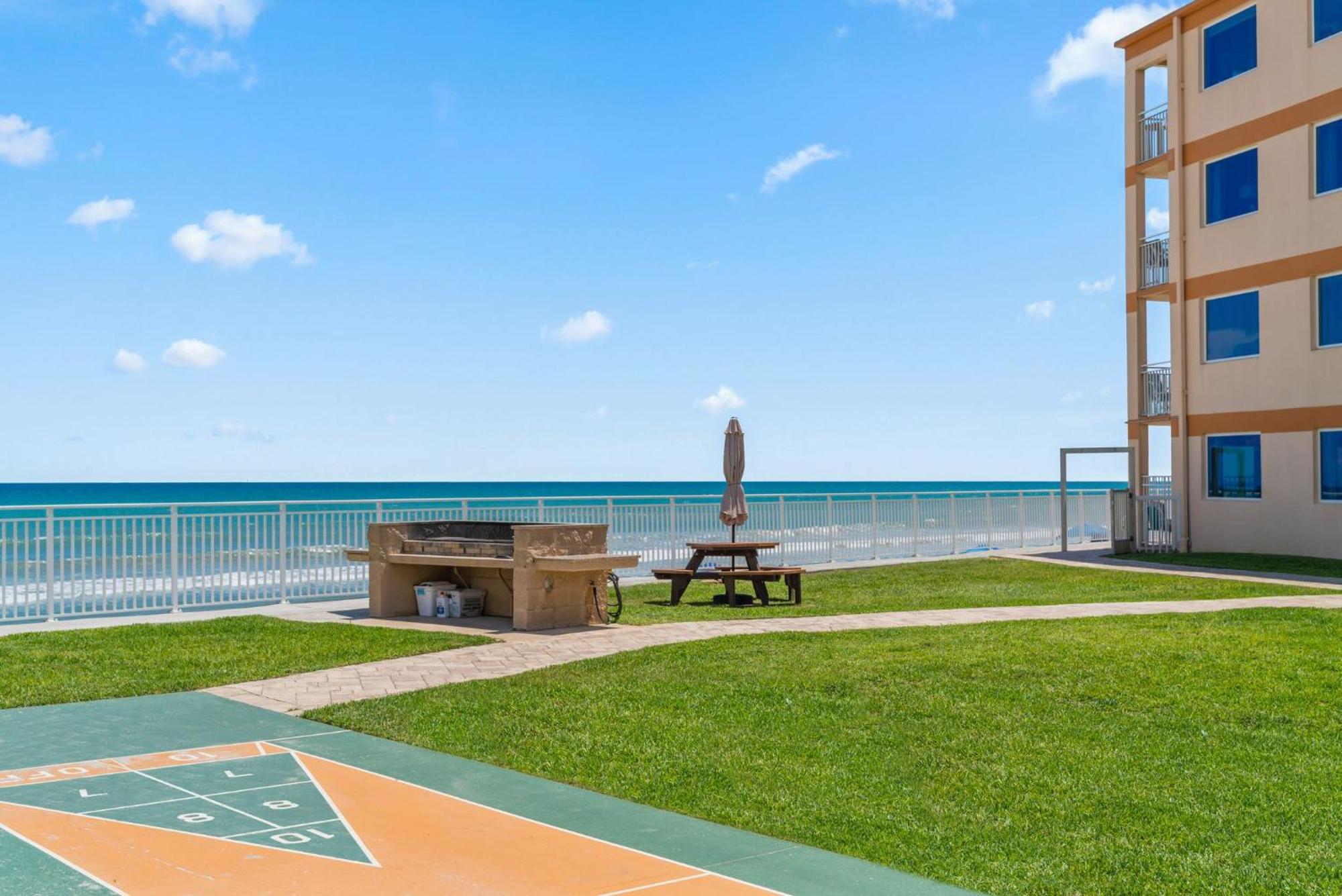 Paradise Beach Club - Oceanfront And Penthouse Satellite Beach Eksteriør bilde